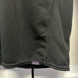 Patagonia Black Capilene Baselayer quarter zip